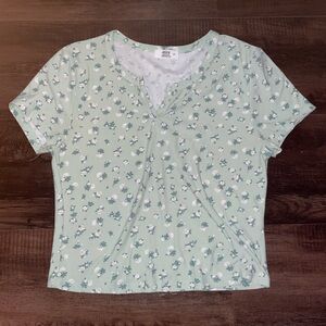 Green and White Flowered Cropped Tshirt